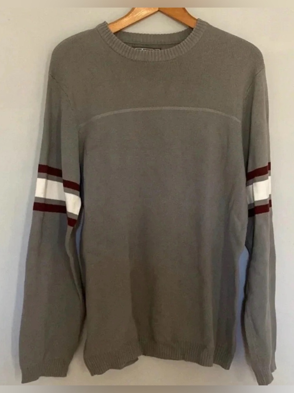 Urban Pipeline Gray Striped Crewneck Sweater Men’s Size Medium